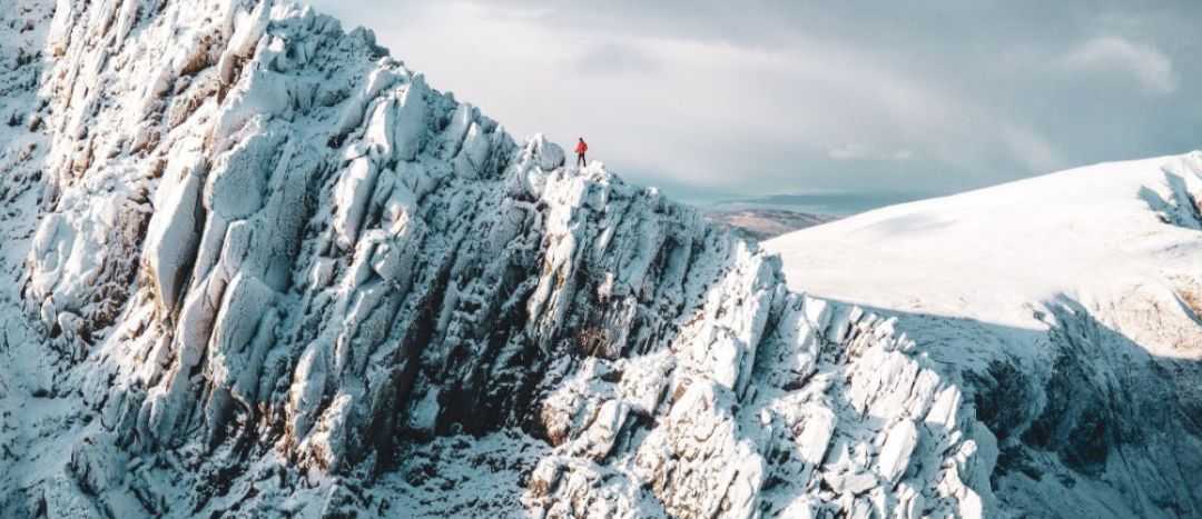 12 Winter Hiking Tips from Snowy Eryri (Snowdonia)