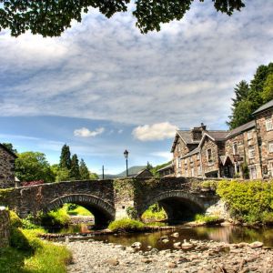 The Snowdonia (Eryri) Crossing The Clock Tower Sanctuary