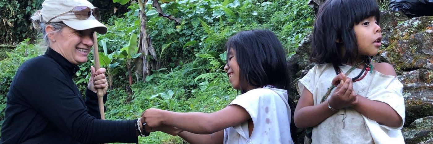 Explore Colombia and uplift local communities