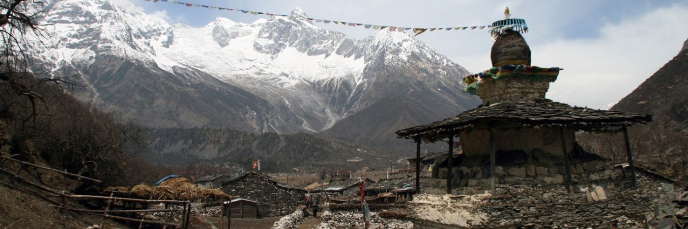 How to trek Manaslu