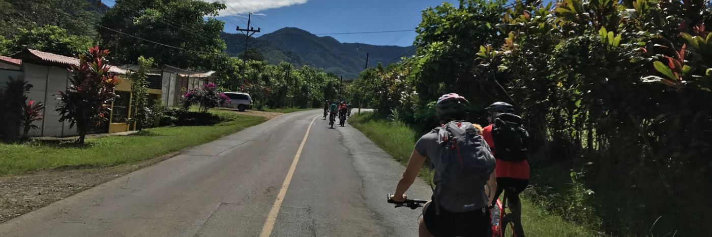 Your Guide to: Travelling Costa Rica Coast to Coast